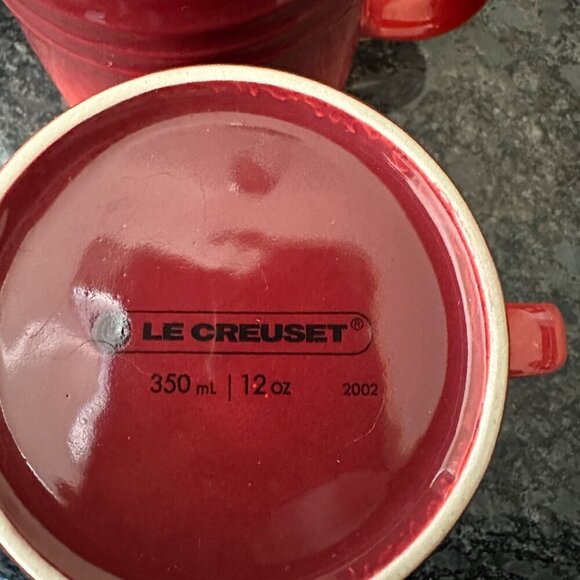 New Le Creuset Stoneware Set of 2 Cerise Red 12oz Mugs Dishwasher Safe No Chip - Picture 9 of 9